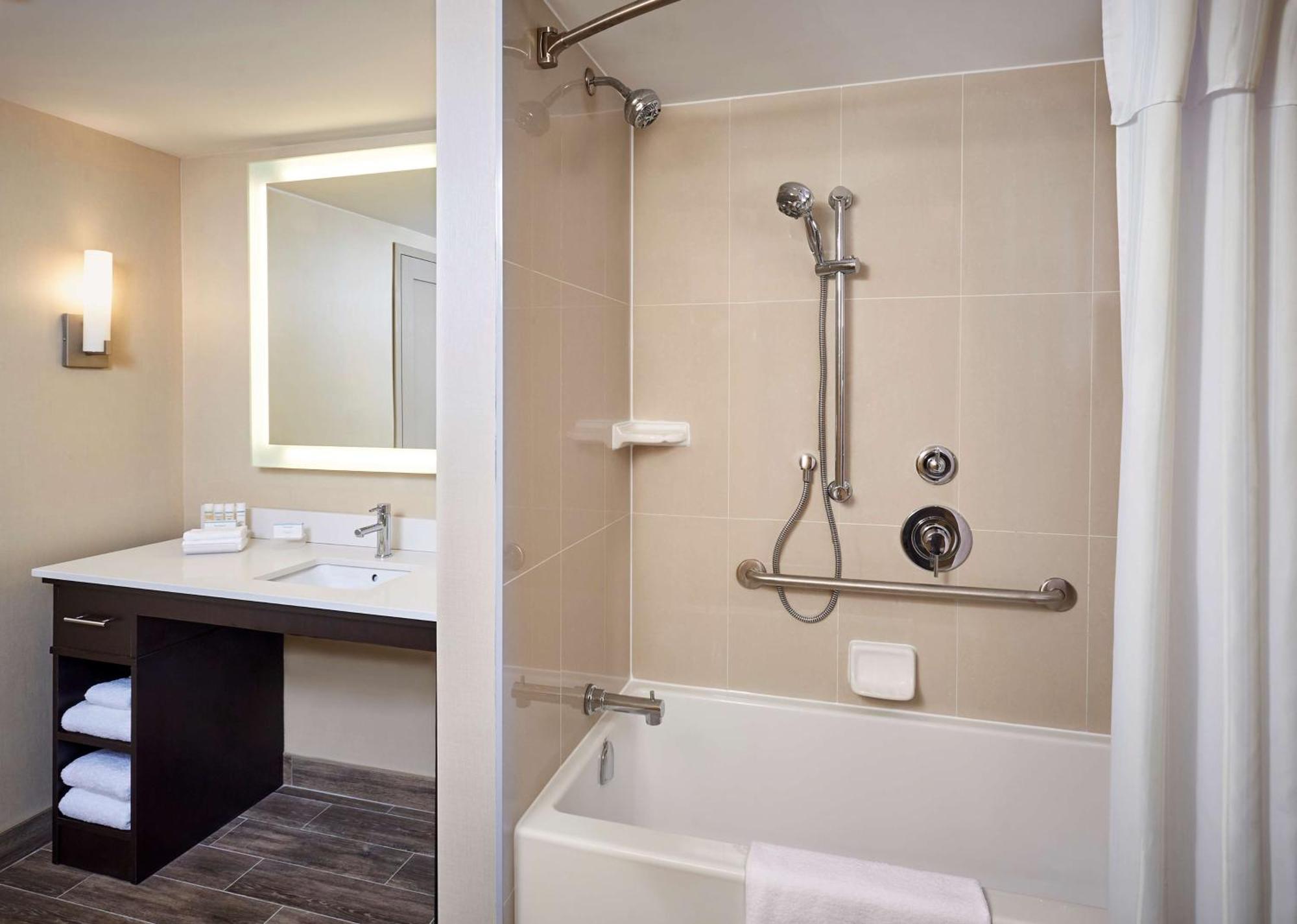 Homewood Suites By Hilton North Bay Exterior foto